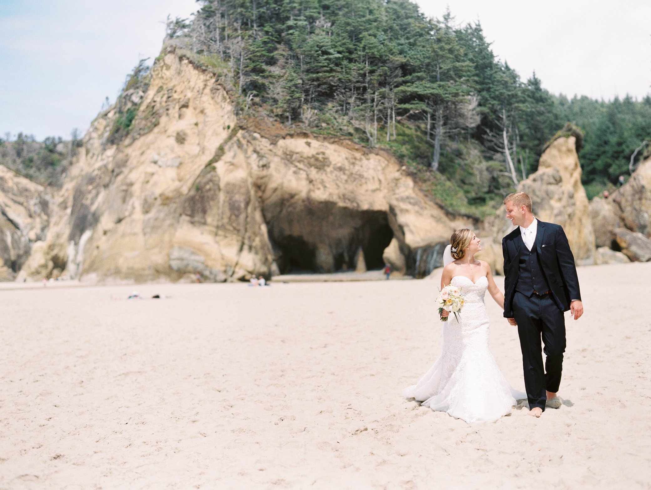 Cannon Beach Oregon Wedding Photographer Surfsand Resort -77